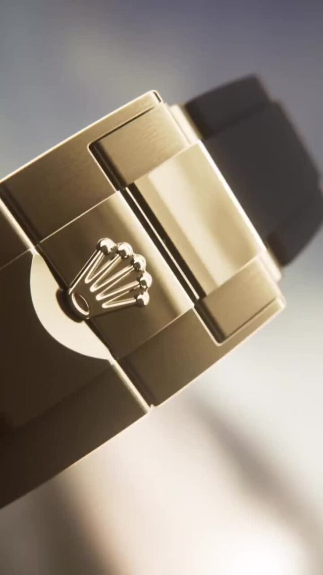 As a digital marketing agency, we draw inspiration from remarkable campaigns that surround us. ππΌ
@rolex is always striving for excellence and pushing the boundaries of innovation. This year, they have once again set the bar high with a daring approach in the launch video for their new models. Through their ingenuity, Rolex continuously finds new and imaginative ways to showcase their iconic timepieces, serving as a beacon of inspiration for us to follow π